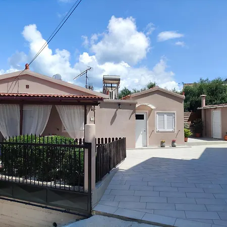 Εξοχικό σπίτι Stefanos House Ταυρωνίτης