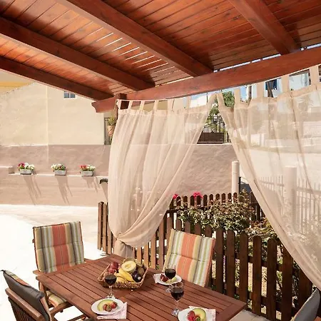 Stefanos House Εξοχικό σπίτι *